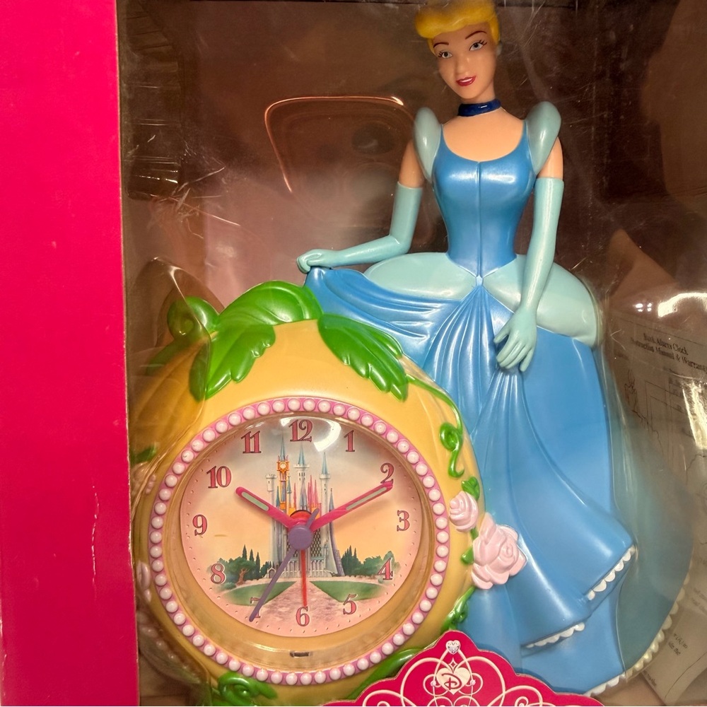 Disney Princess Cinderella Bank Alarm Clock Collectible Coin Bank & Clock NIB - Picture 3 of 9
